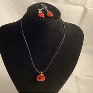Red and black glass pendant necklace and earrings set